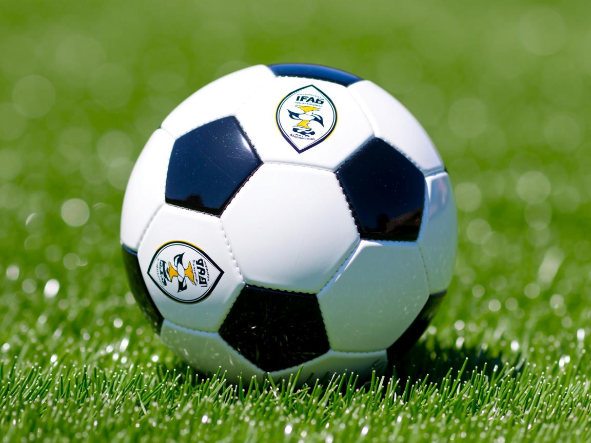 华体会app评价-羽毛球高手激烈对抗赛场气氛紧张，羽毛球比赛心态怎么调整  第3张